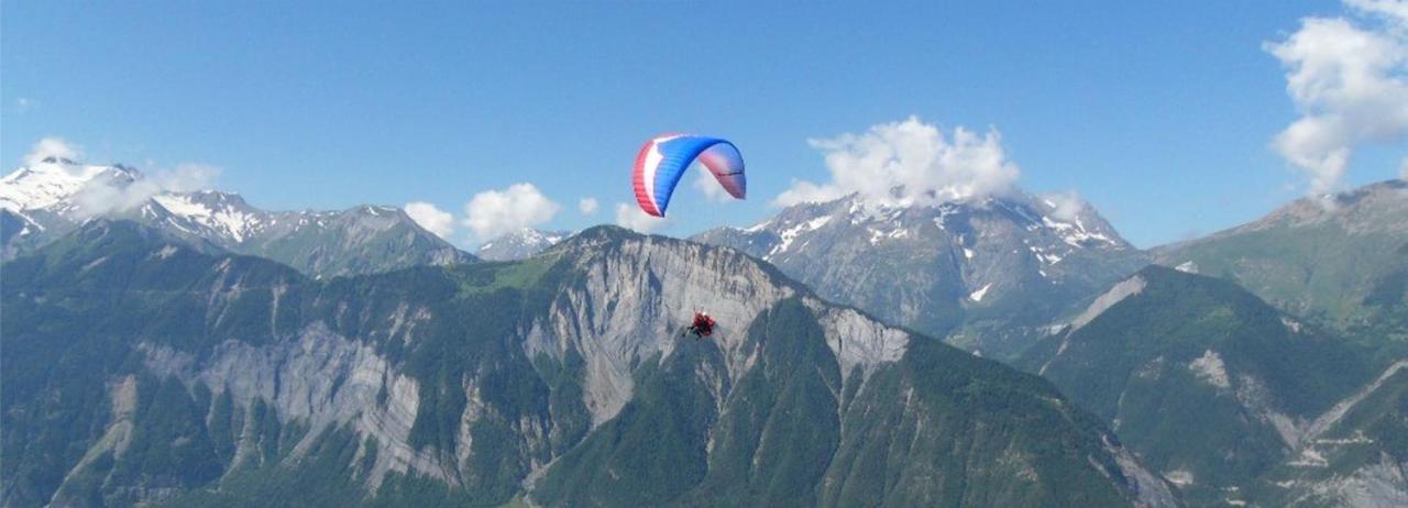 Chalet La Cachette Cyclists & Skiers Le Bourg-dʼOisans エクステリア 写真