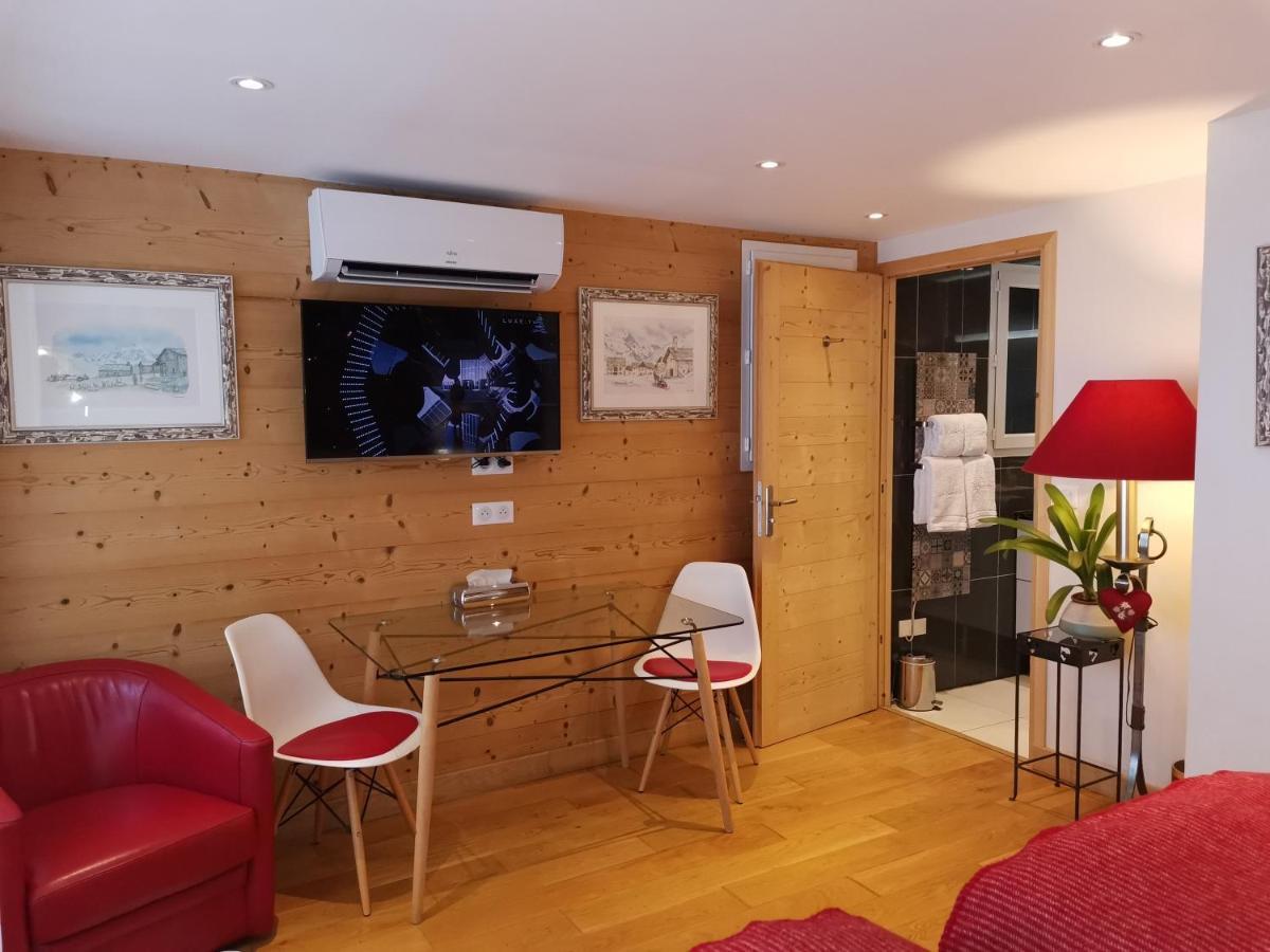 Chalet La Cachette Cyclists & Skiers Le Bourg-dʼOisans エクステリア 写真