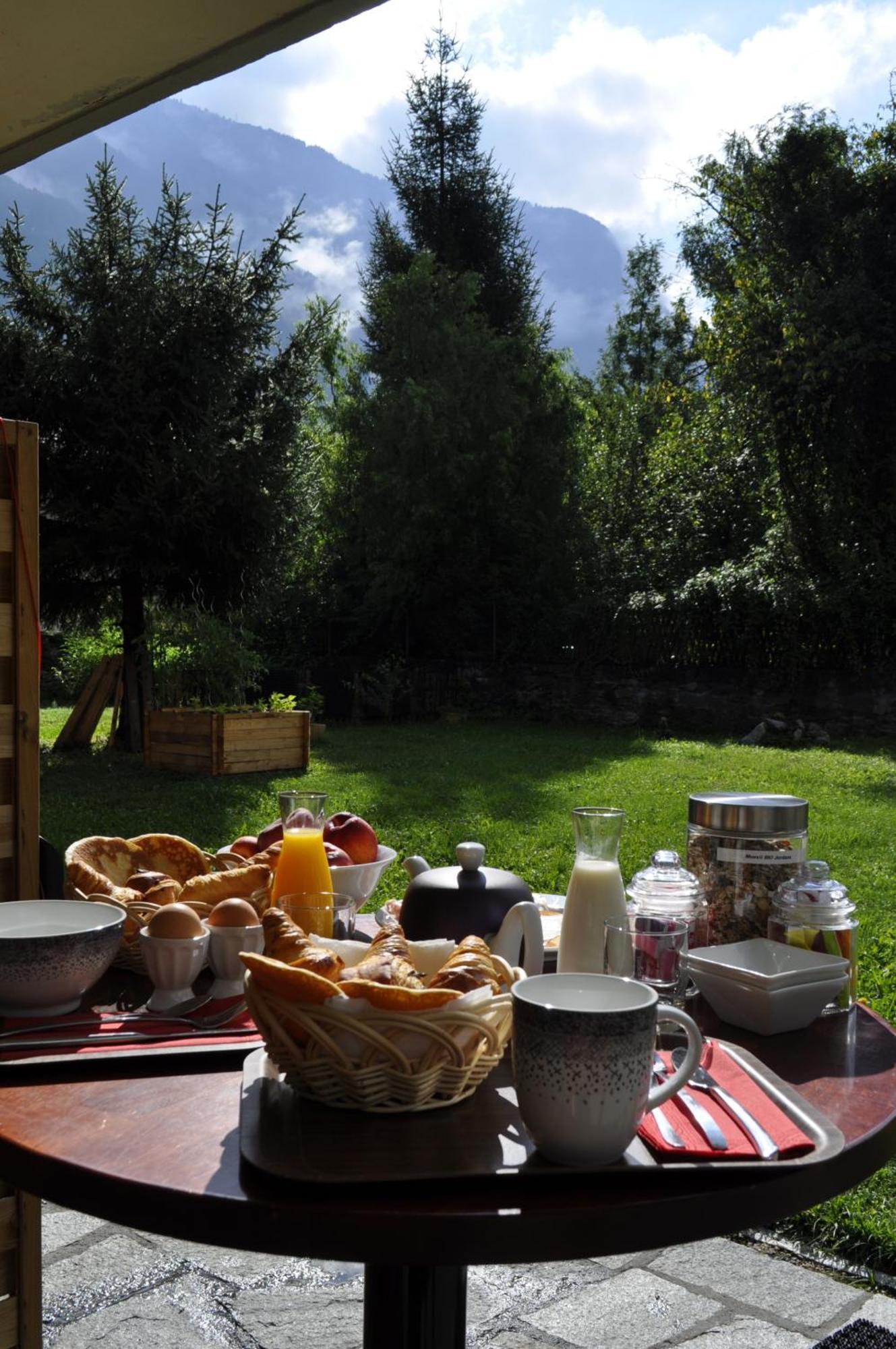 Chalet La Cachette Cyclists & Skiers Le Bourg-dʼOisans エクステリア 写真