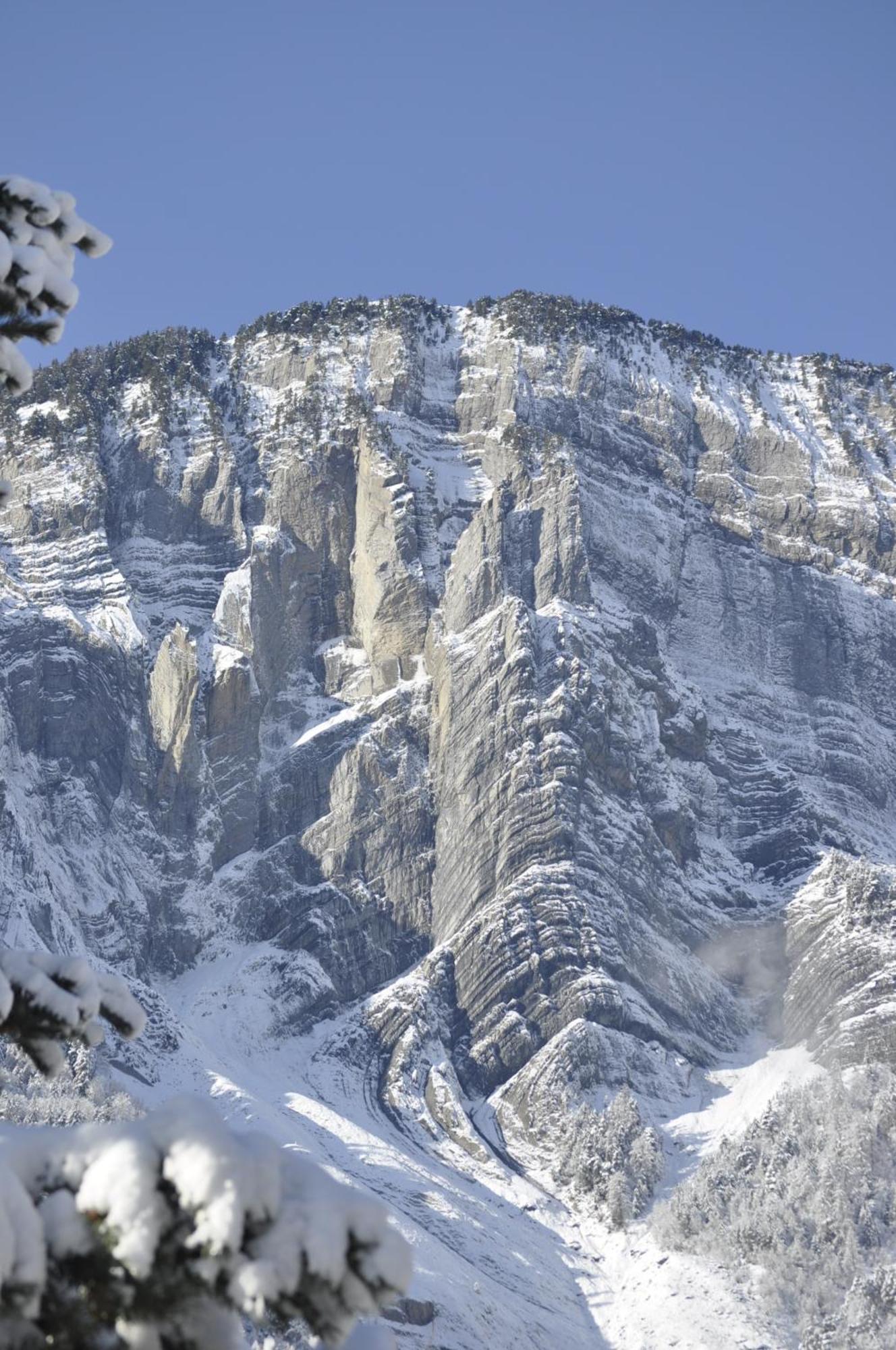 Chalet La Cachette Cyclists & Skiers Le Bourg-dʼOisans エクステリア 写真